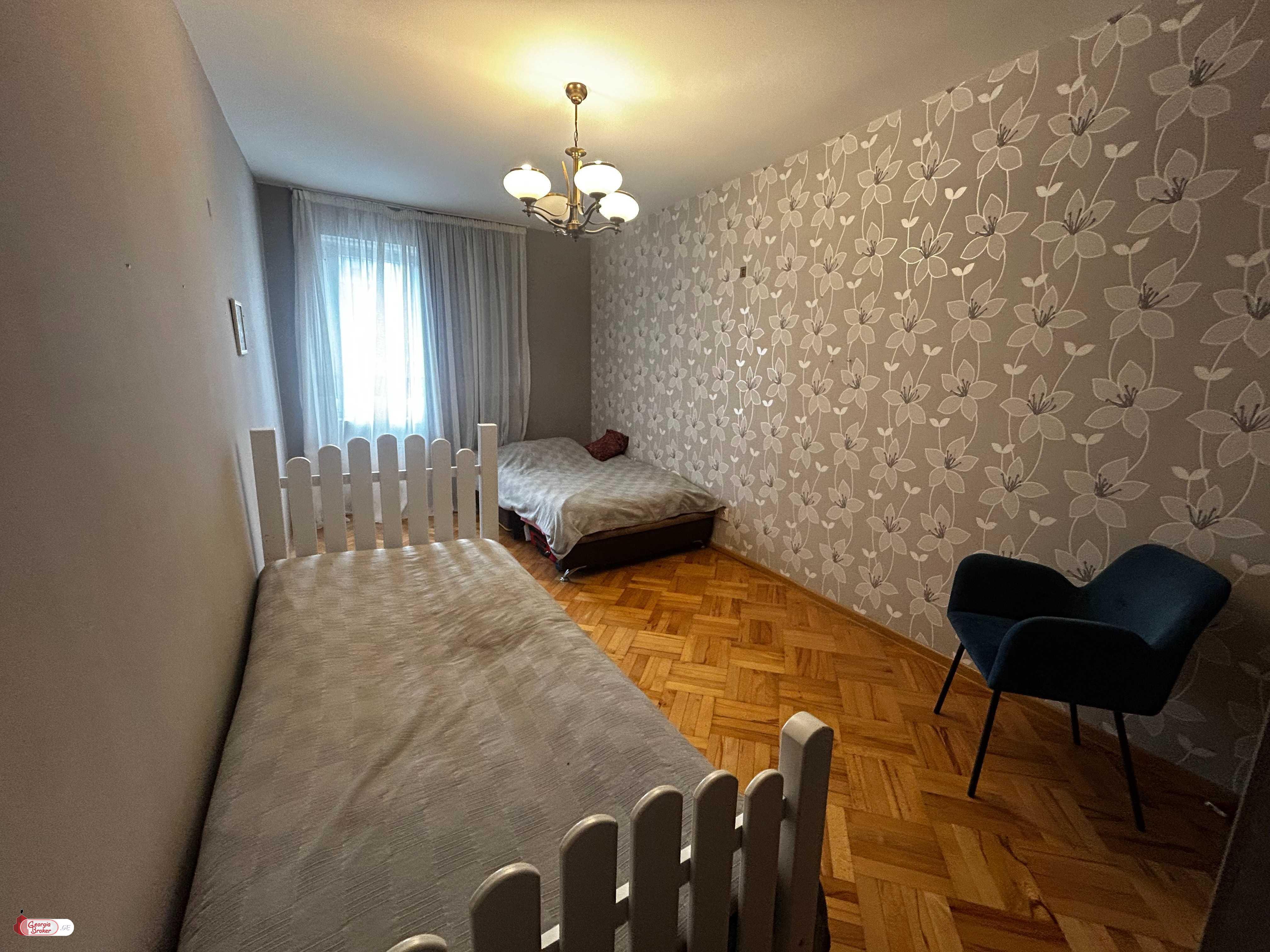 nearly repaired 3-room apartment for sale