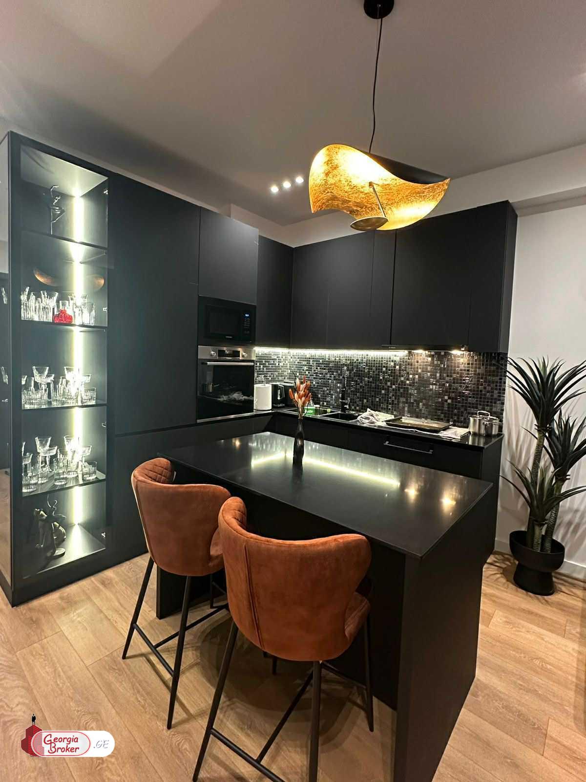 продается квартира с новым ремонтом 2-комнаты