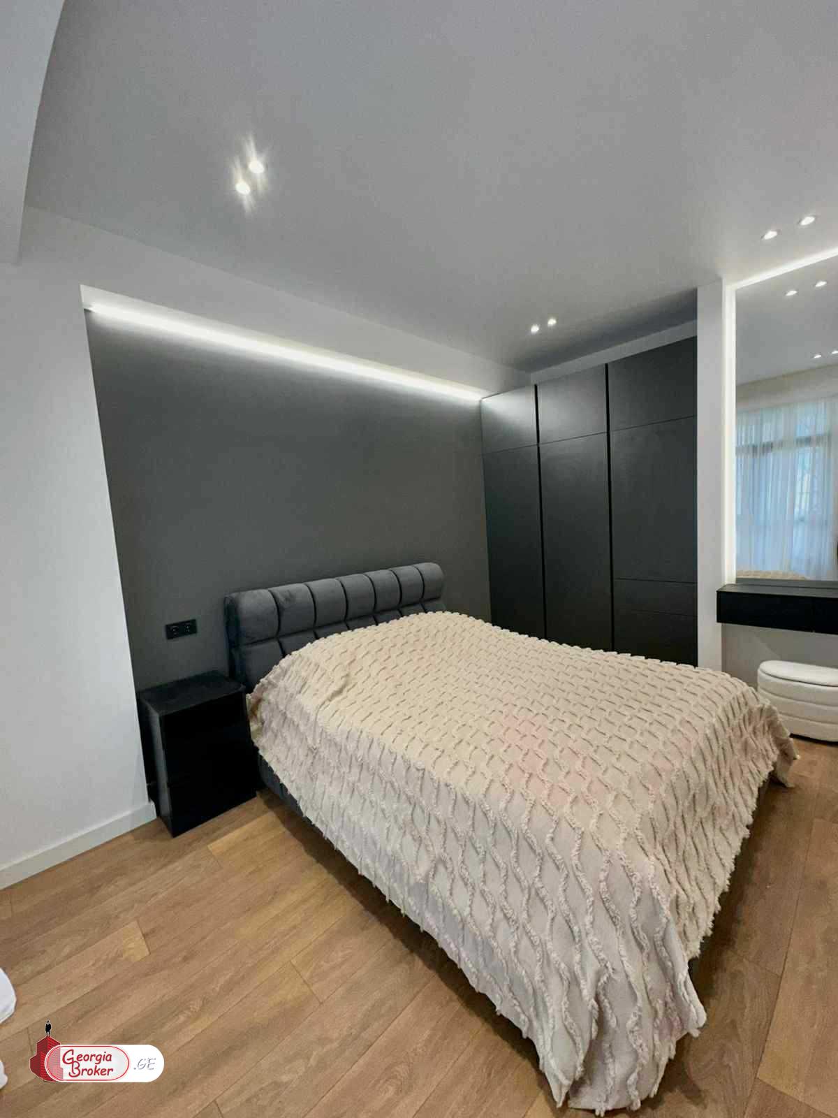 продается квартира с новым ремонтом 2-комнаты