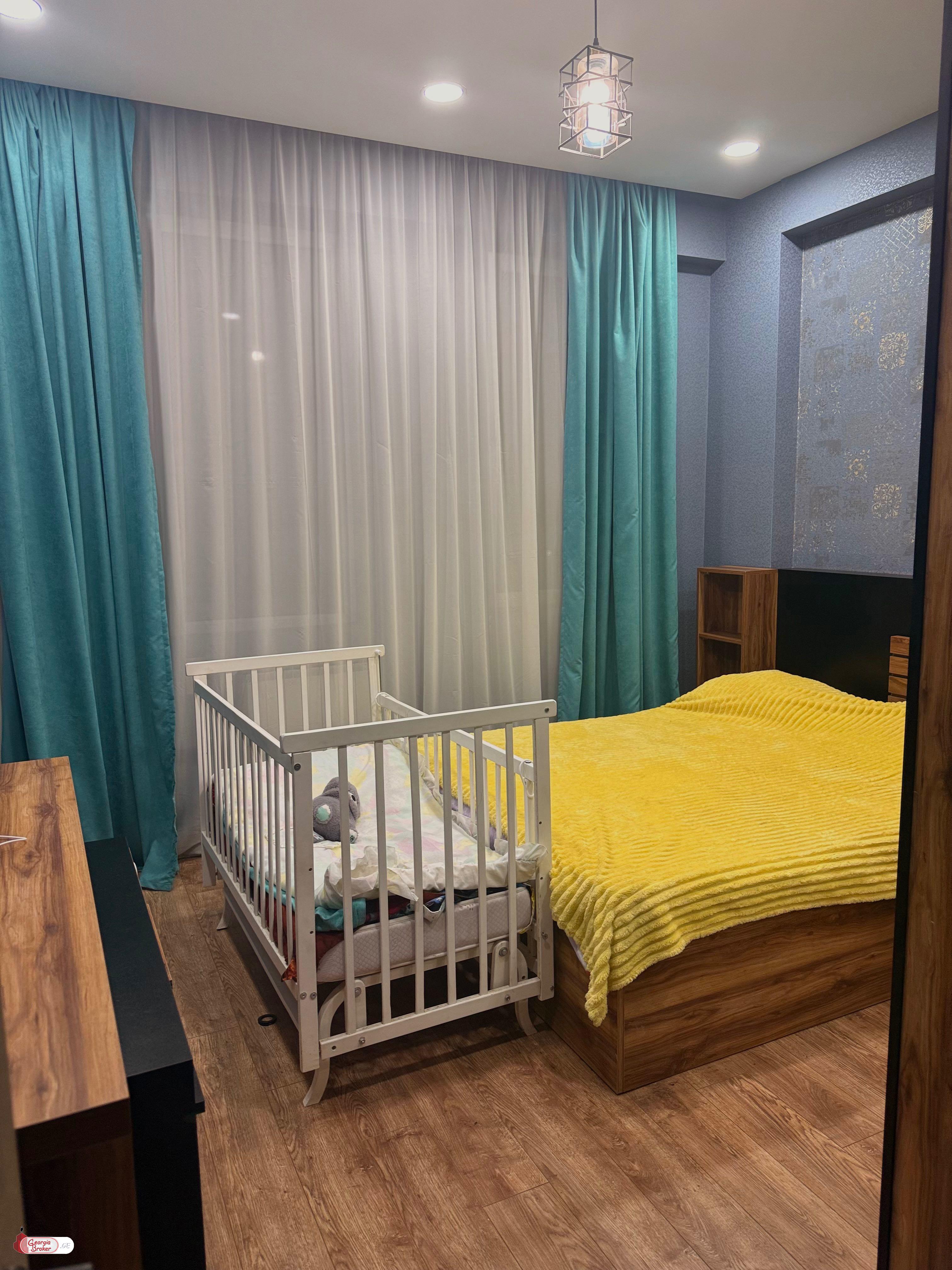 продается квартира с новым ремонтом 3-комнаты