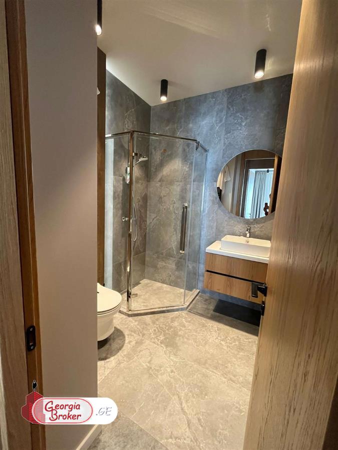 nearly repaired 3-room apartment for sale