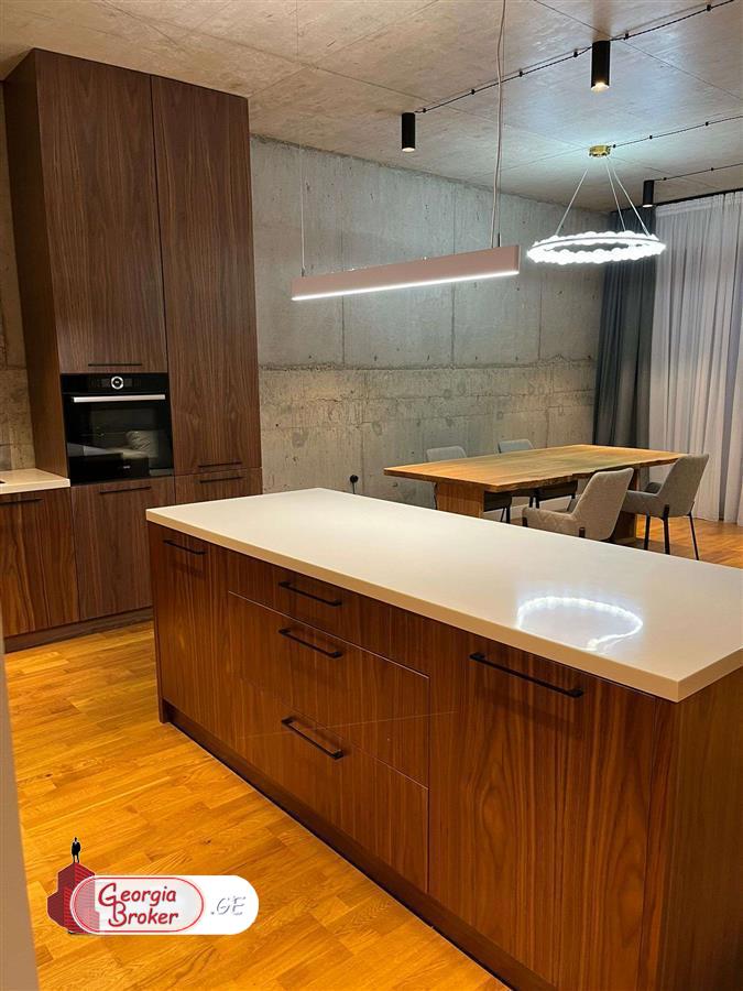 იყიდება ახალი გარემონტებული 3 ოთახიანი ბინა