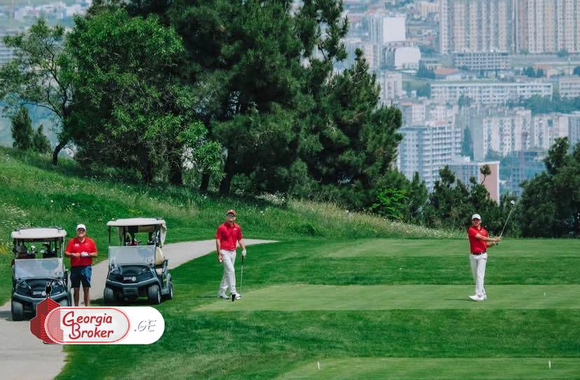 იყიდება ახალი გარემონტებული 3 ოთახიანი ბინა