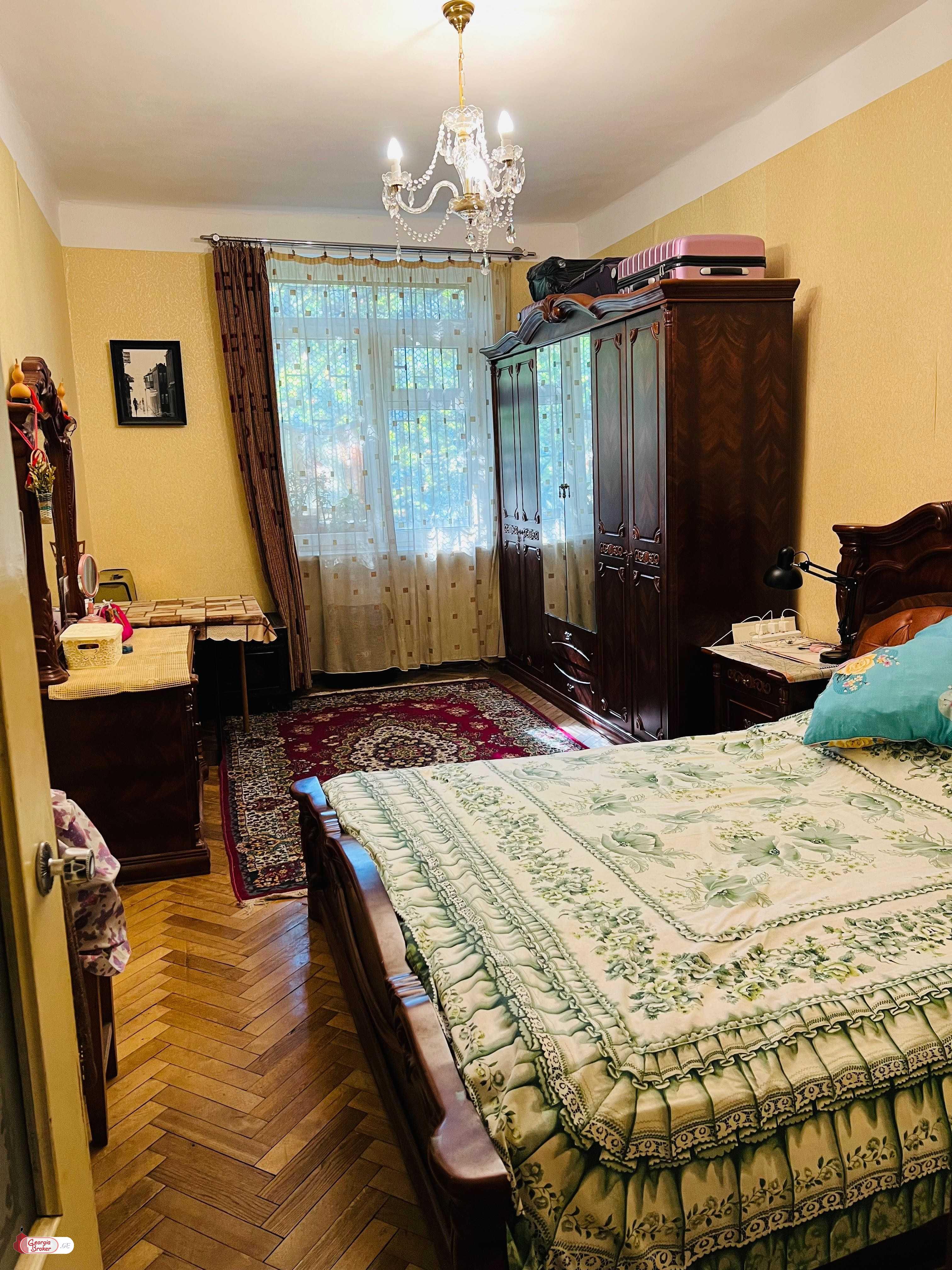 old repaired 4-room apartment for sale