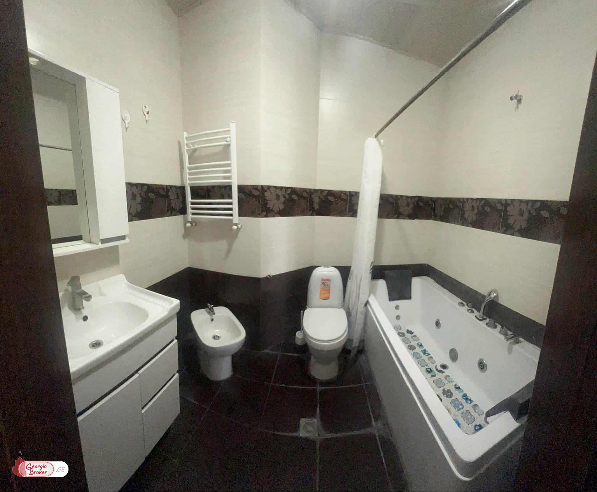 nearly repaired 4-room apartment for sale