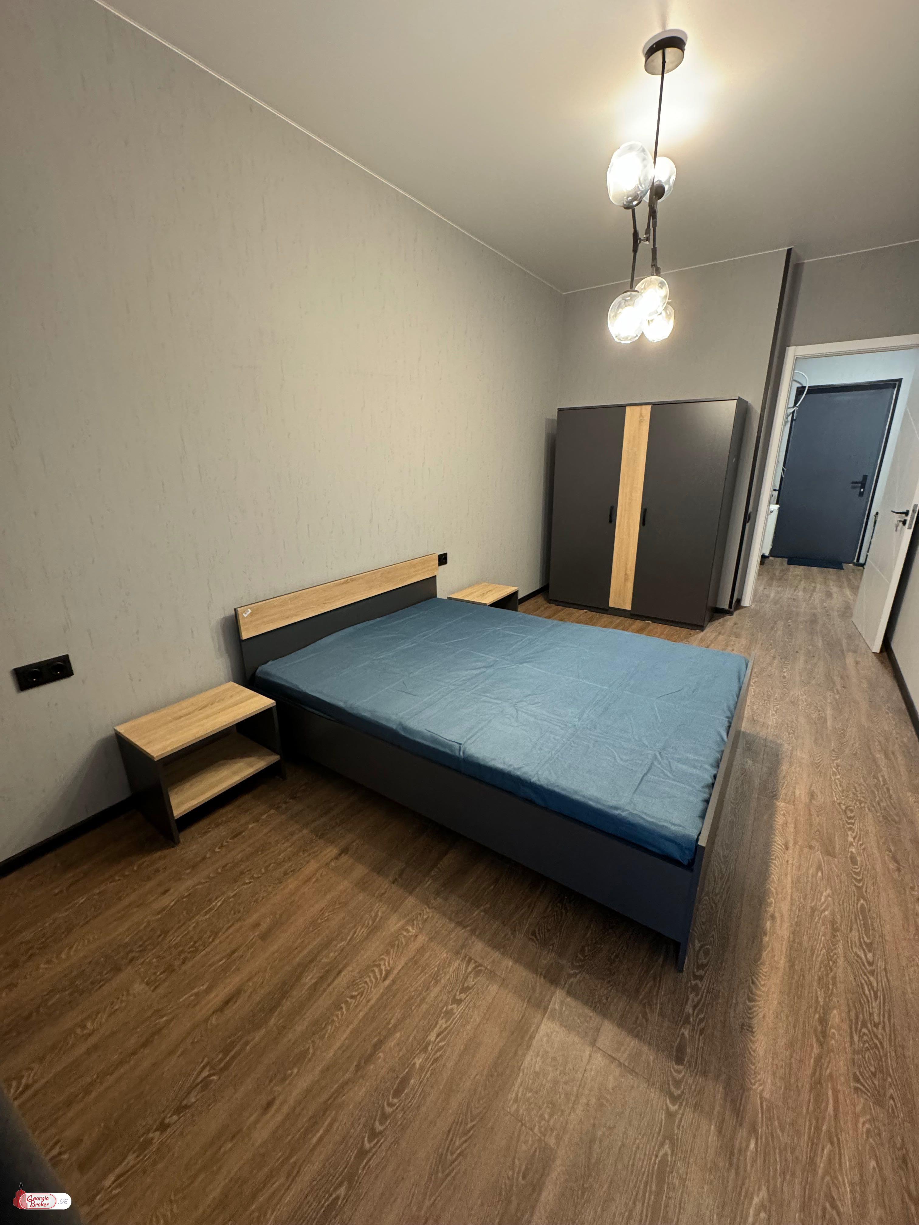 продается квартира с новым ремонтом 2-комнаты