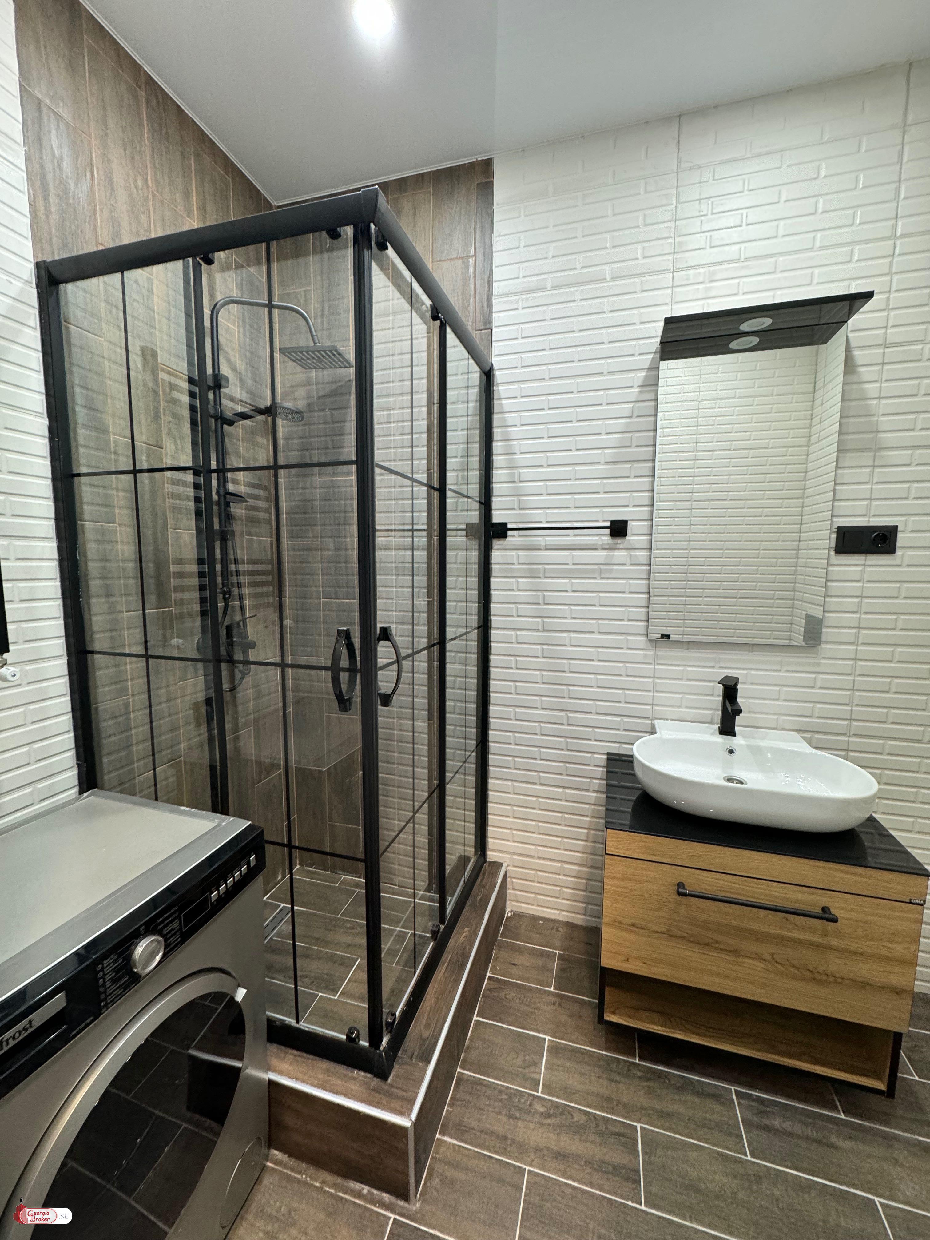 продается квартира с новым ремонтом 2-комнаты