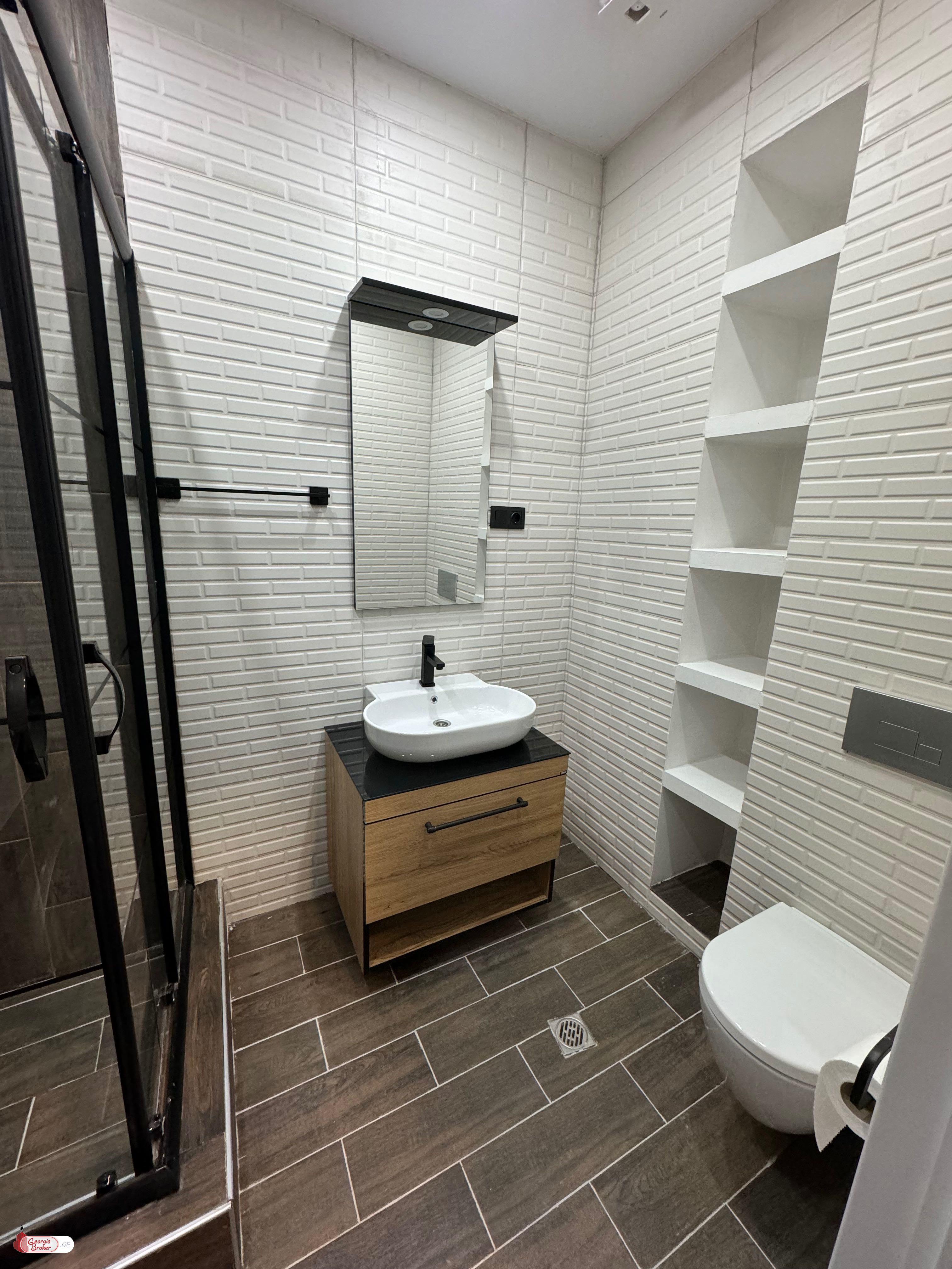 продается квартира с новым ремонтом 2-комнаты