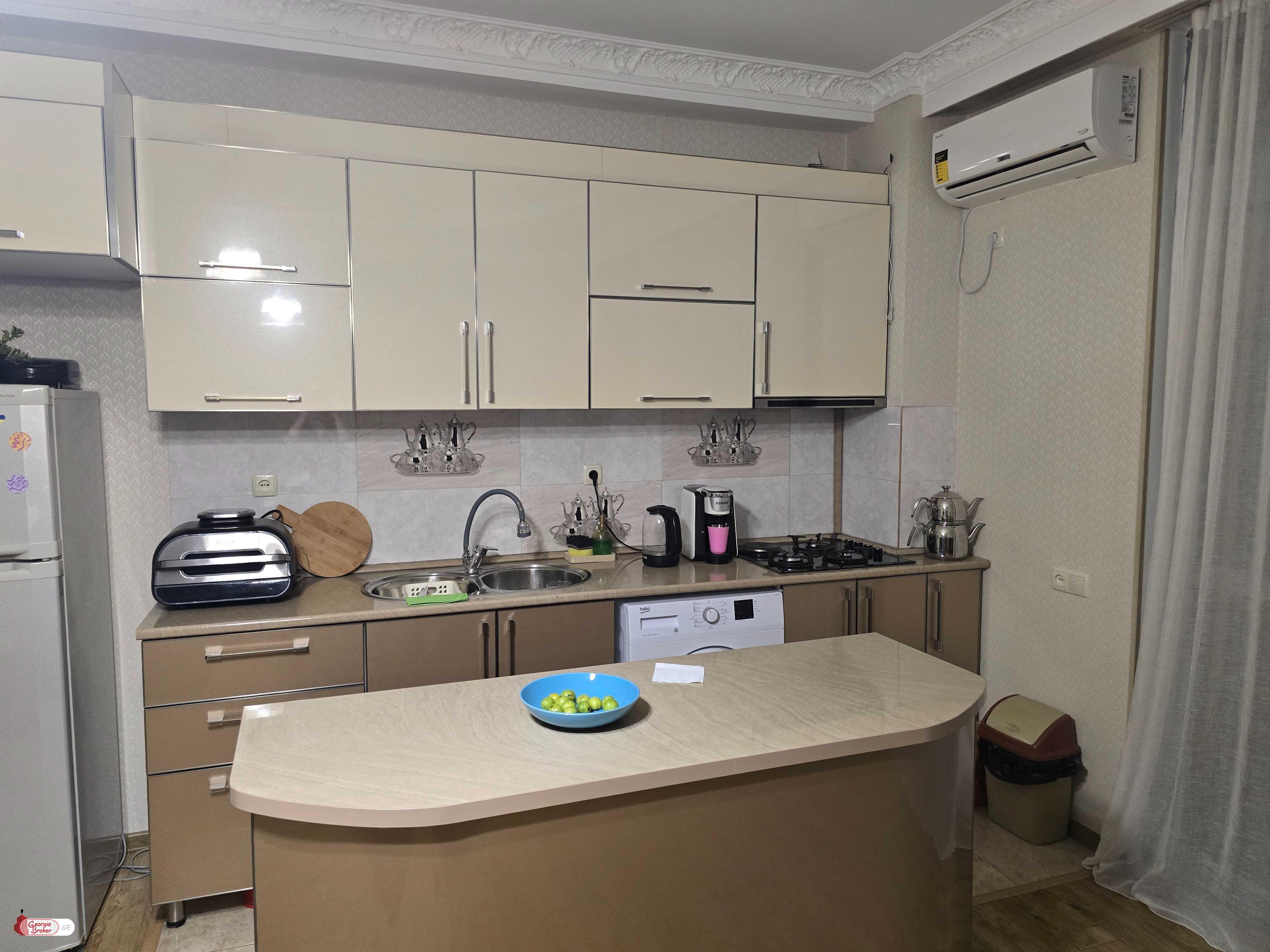 продается квартира с новым ремонтом 2-комнаты