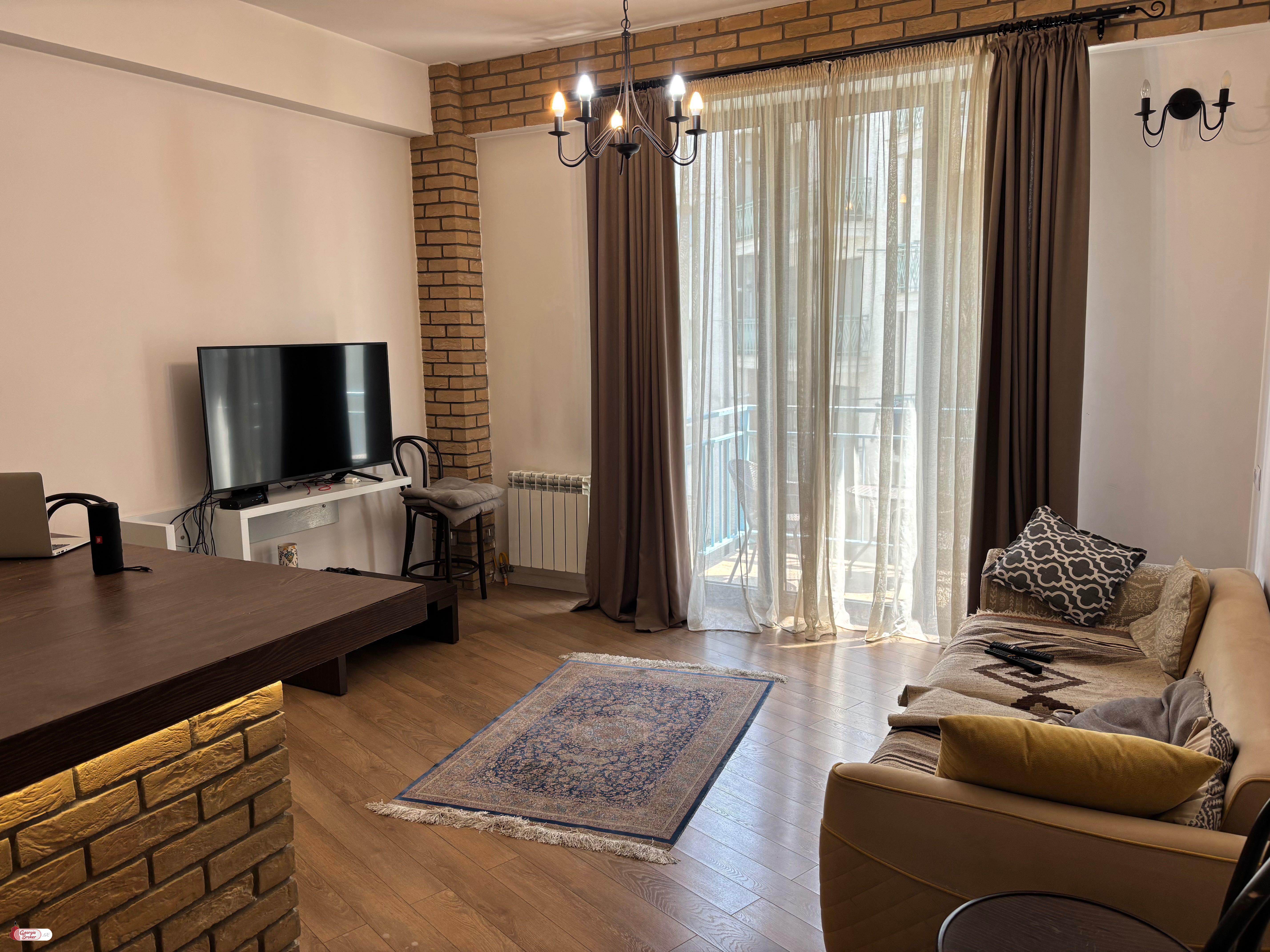 იყიდება ახალი გარემონტებული 3 ოთახიანი ბინა