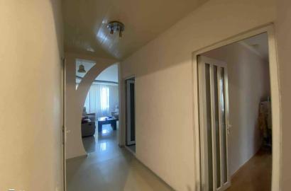 nearly repaired 5-room apartment for sale