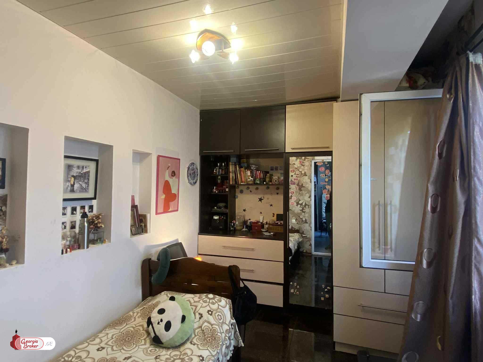nearly repaired 5-room apartment for sale