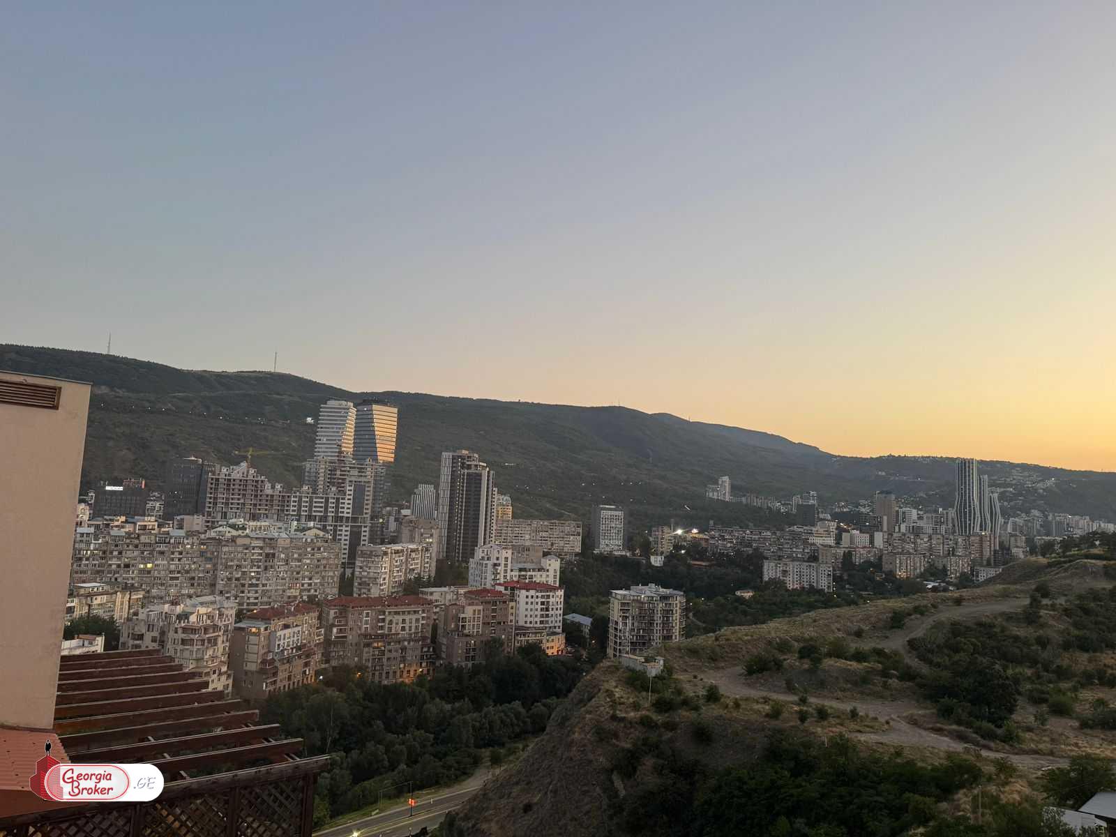 nearly repaired 2-room apartment for sale