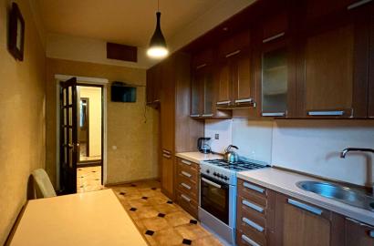 nearly repaired 4-room apartment for sale