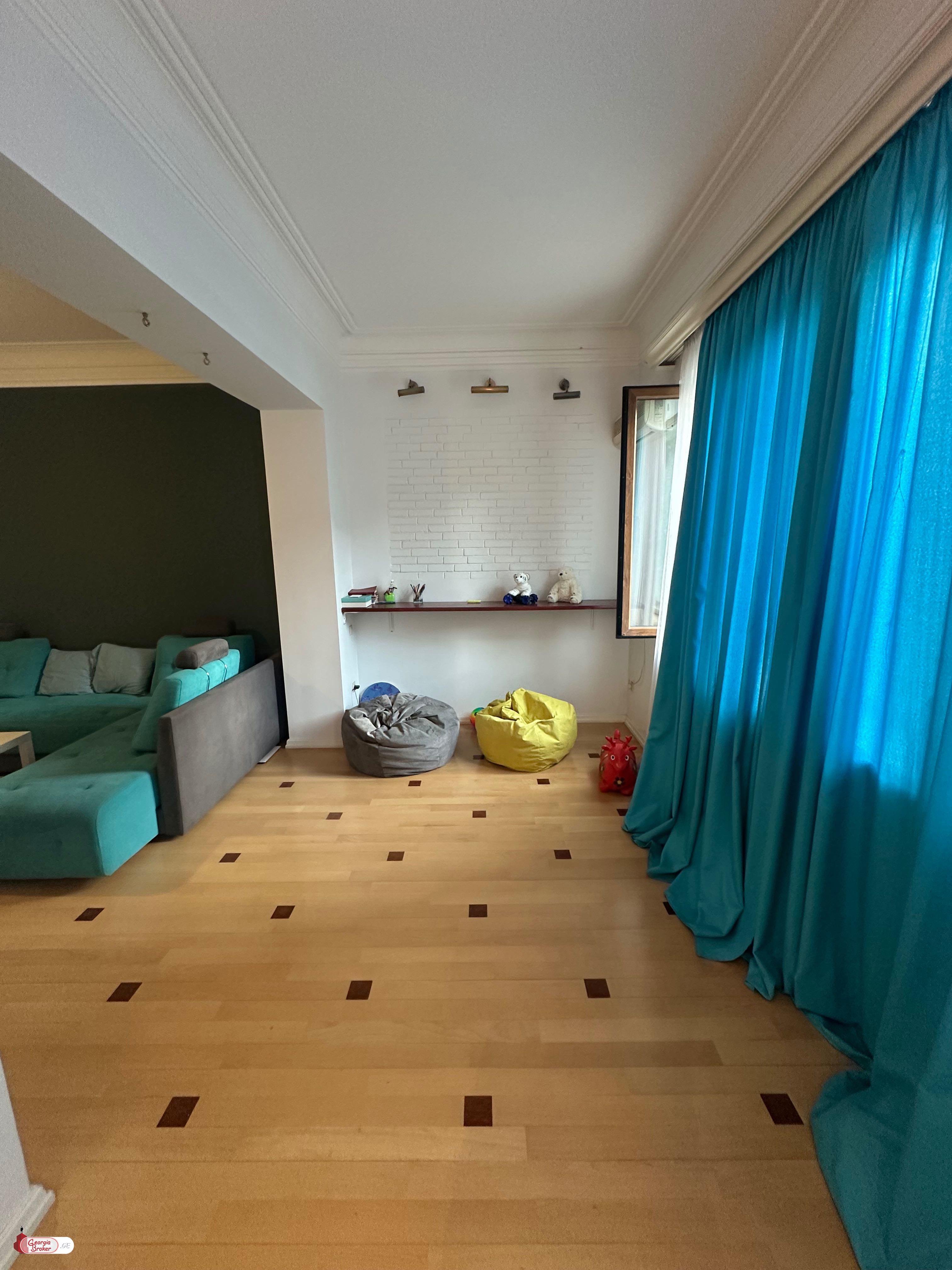 nearly repaired 4-room apartment for sale