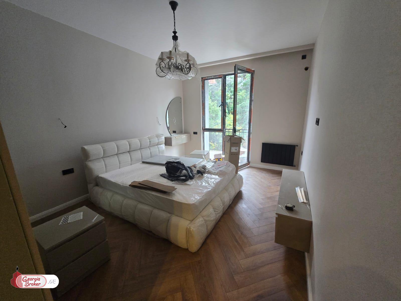 იყიდება ახალი გარემონტებული 3 ოთახიანი ბინა