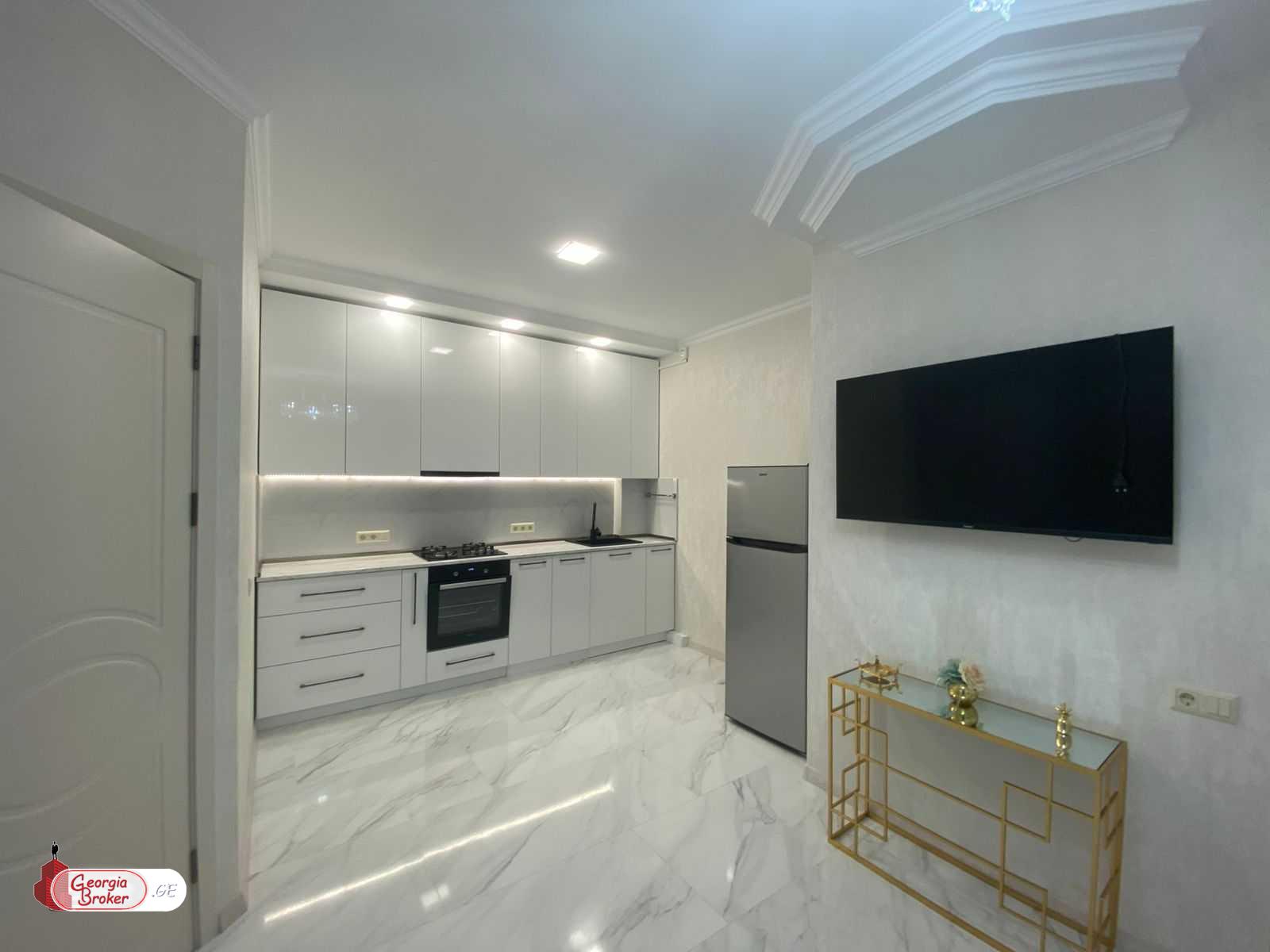 продается квартира с новым ремонтом 2-комнаты