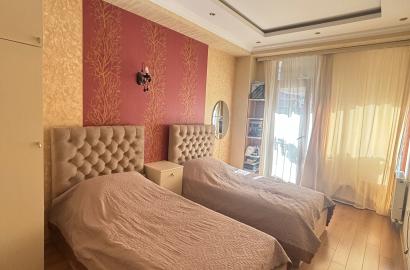 продается квартира с новым ремонтом 3-комнаты