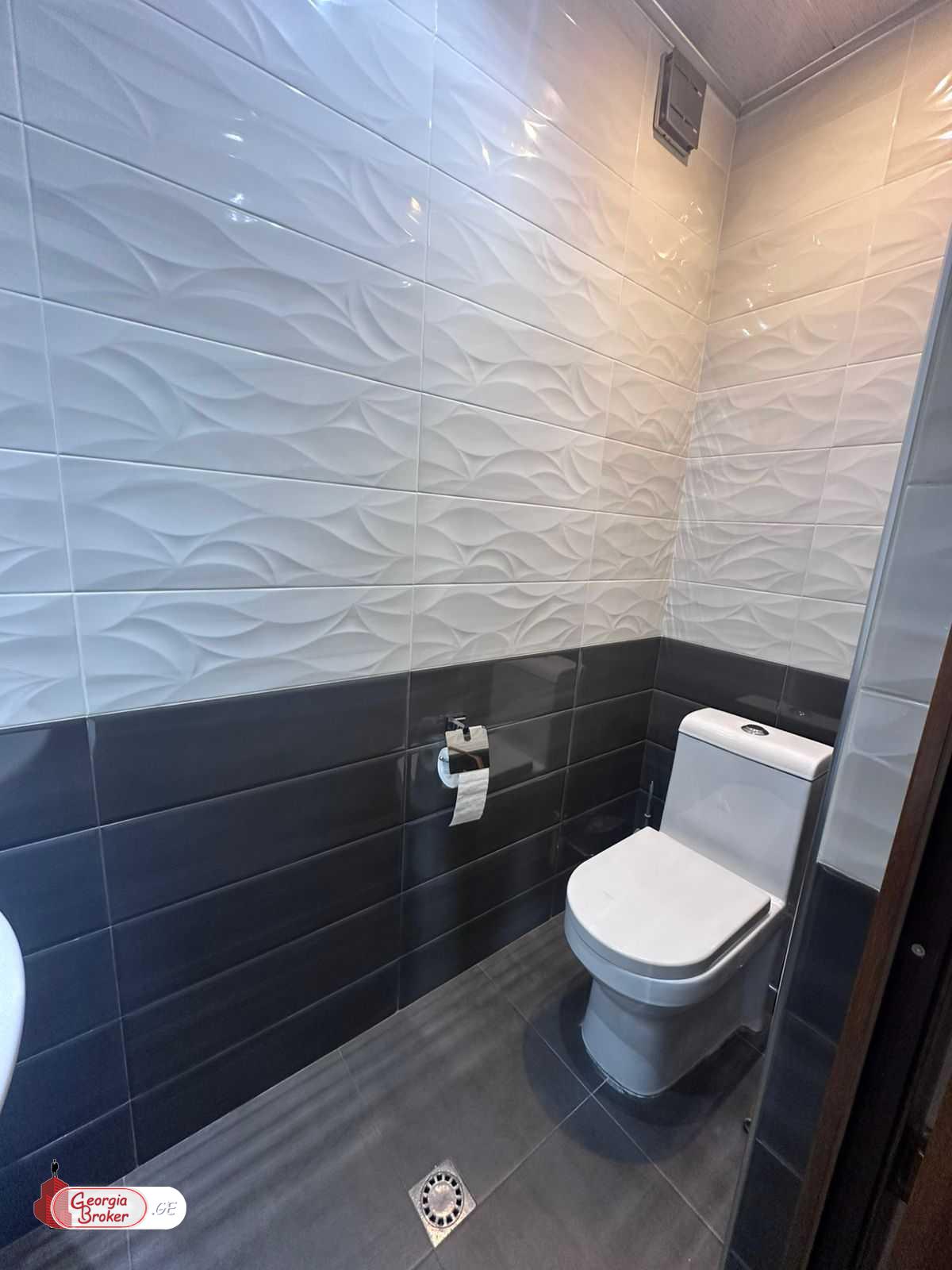 nearly repaired 4-room apartment for sale