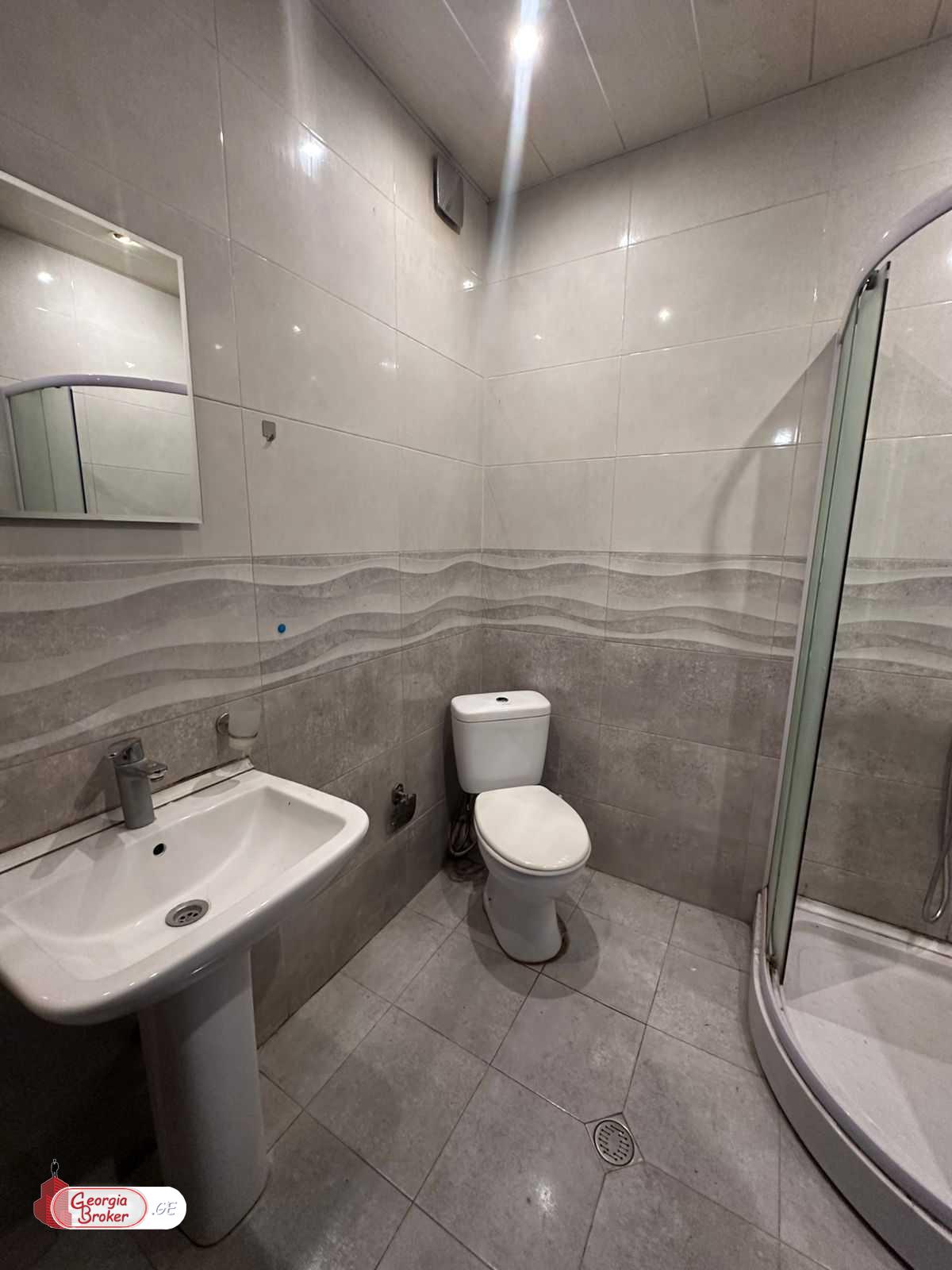 nearly repaired 2-room apartment for sale