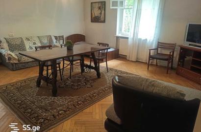 old repaired 3-room apartment for sale