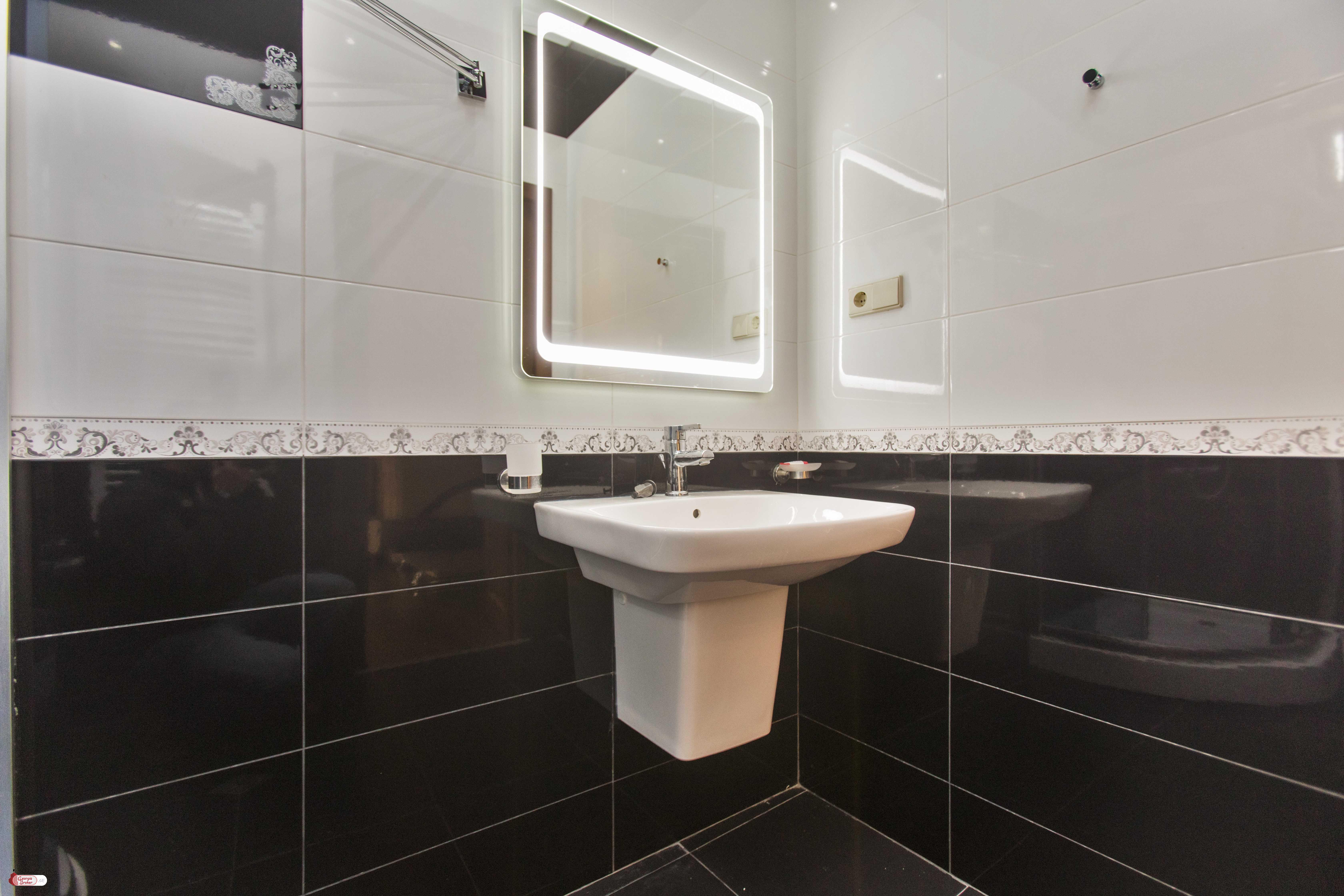 ქირავდება ახალი გარემონტებული 16 ოთახიანი სახლი