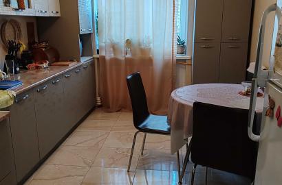 იყიდება ახალი გარემონტებული 3 ოთახიანი ბინა