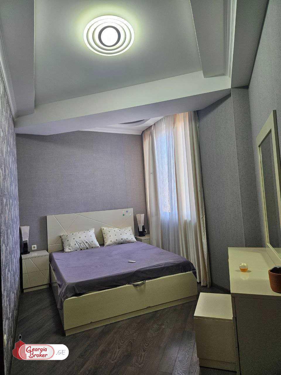 იყიდება ახალი გარემონტებული 3 ოთახიანი ბინა