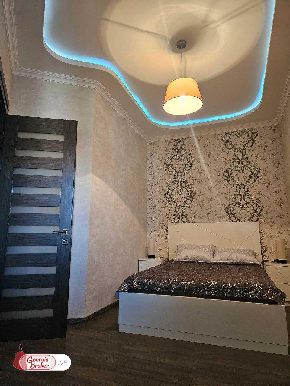 იყიდება ახალი გარემონტებული 3 ოთახიანი ბინა