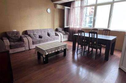 old repaired 3-room apartment for sale