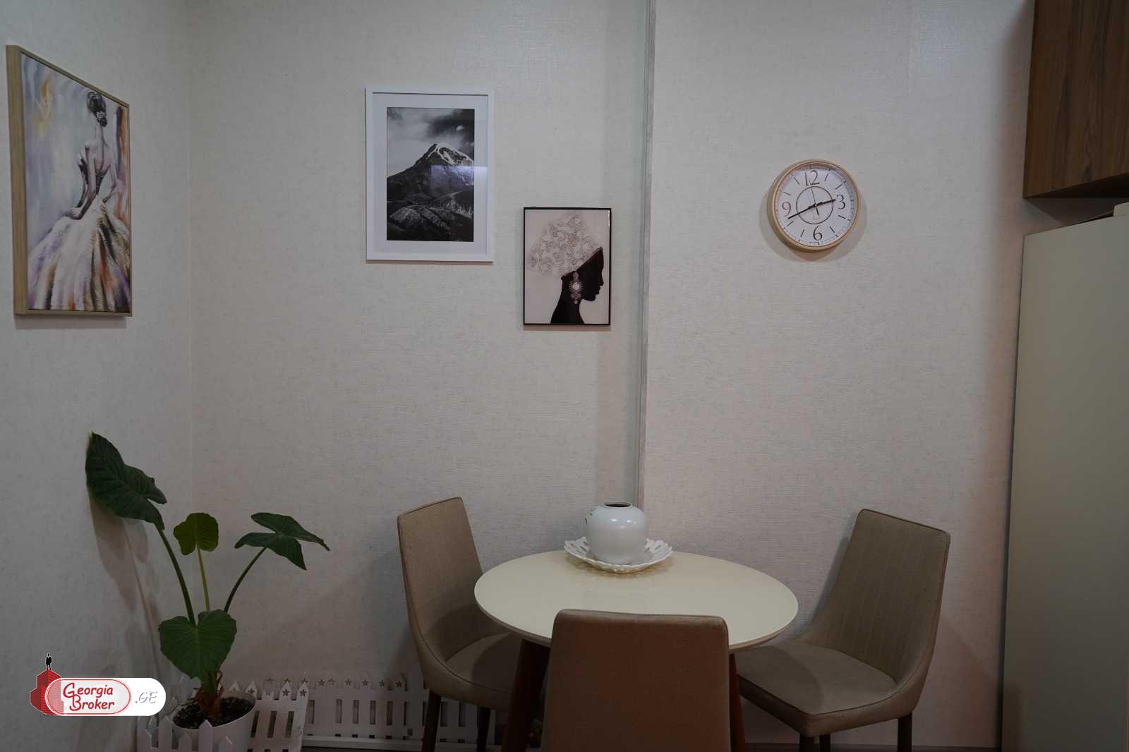 იყიდება ახალი გარემონტებული 3 ოთახიანი ბინა