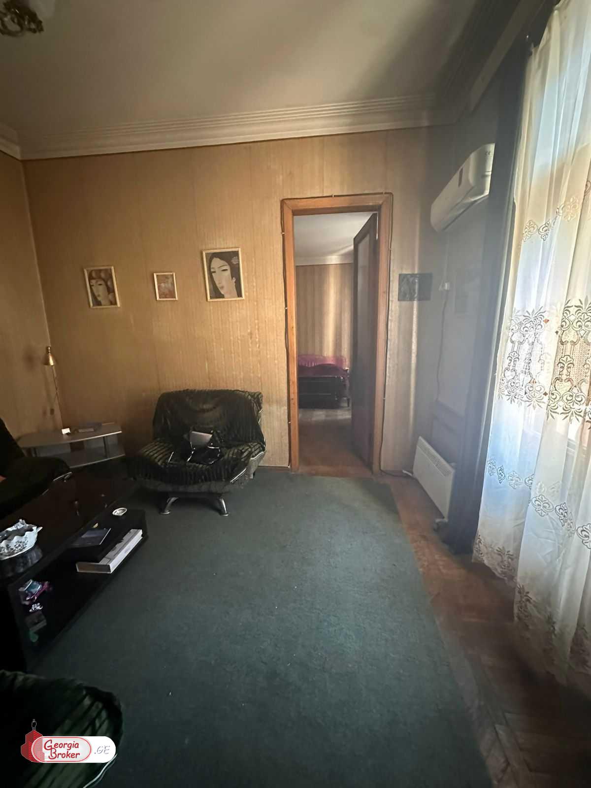 old repaired 4-room apartment for sale