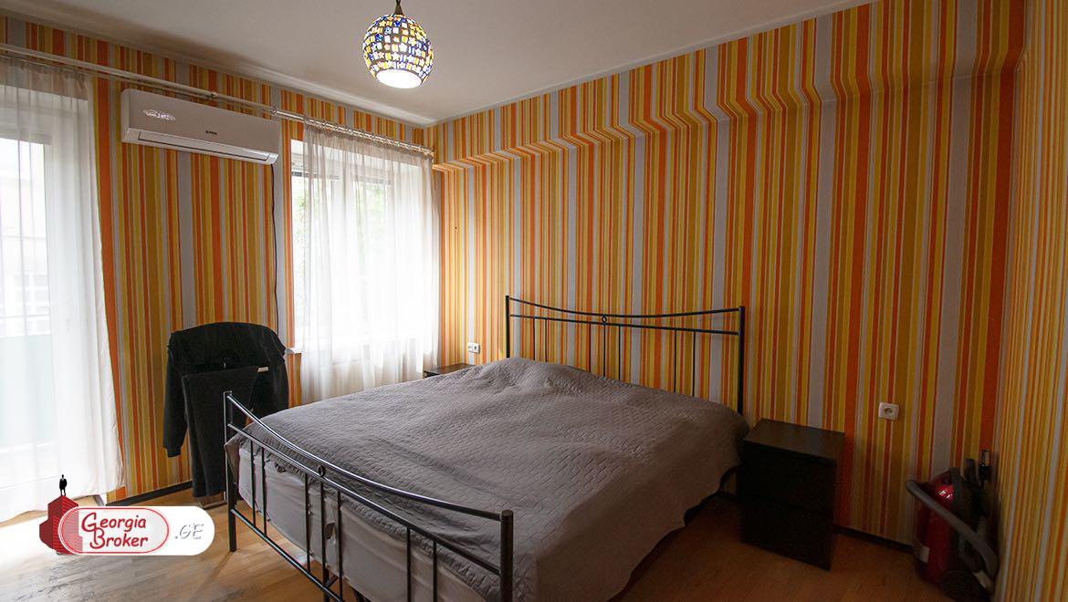 იყიდება ახალი გარემონტებული 3 ოთახიანი ბინა