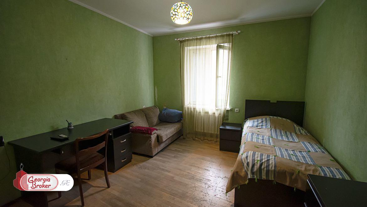 იყიდება ახალი გარემონტებული 3 ოთახიანი ბინა