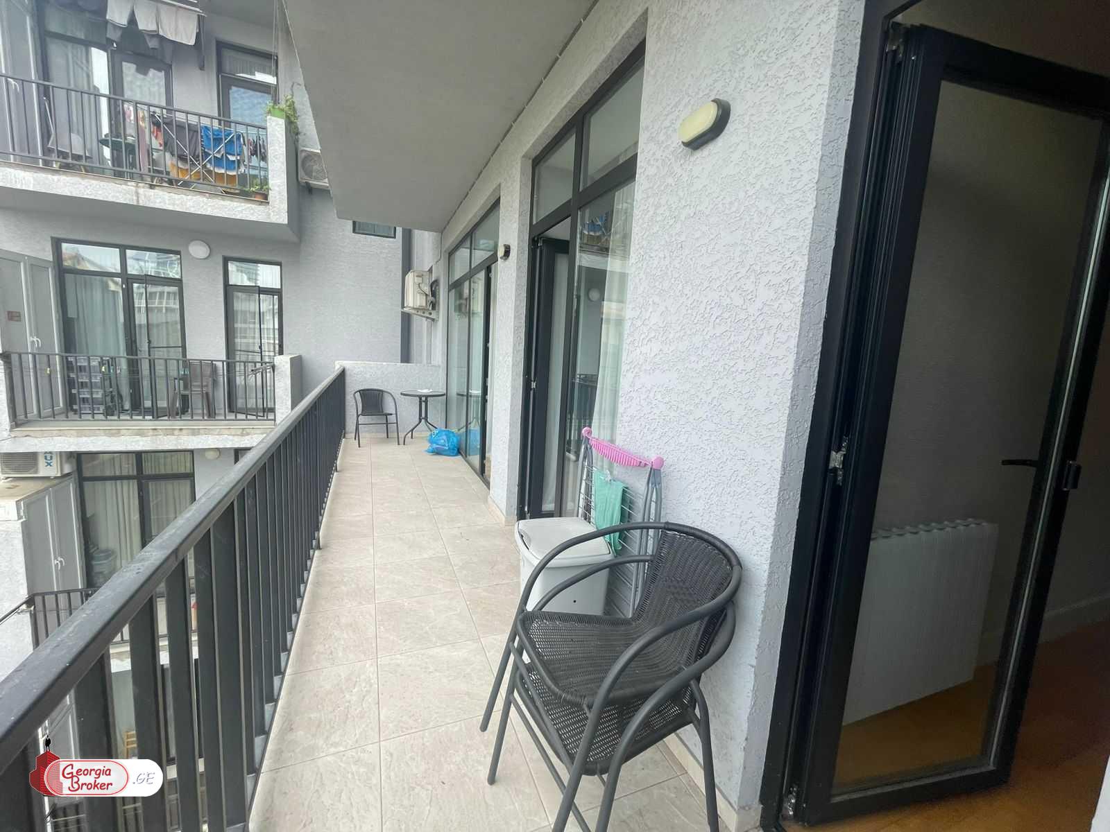 nearly repaired 3-room apartment for sale