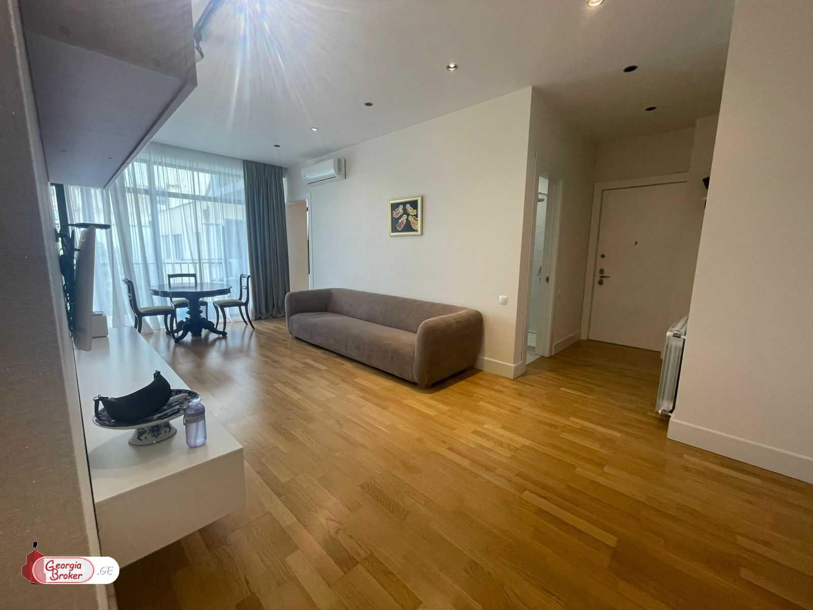 nearly repaired 3-room apartment for sale