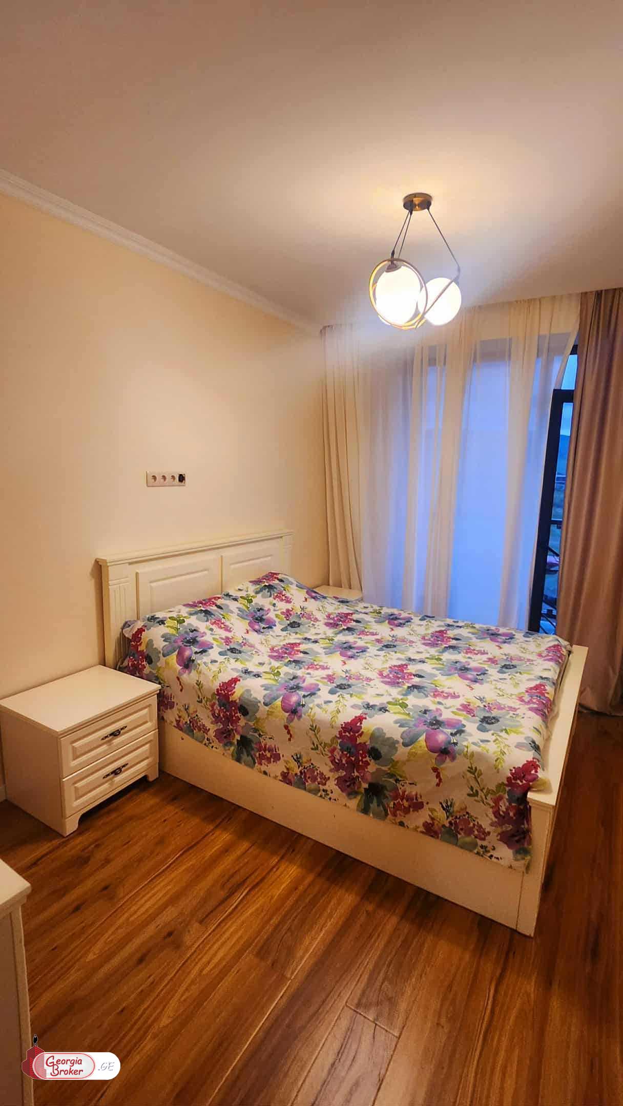 nearly repaired 3-room apartment for sale