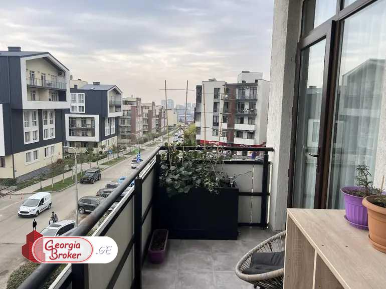 nearly repaired 3-room apartment for sale