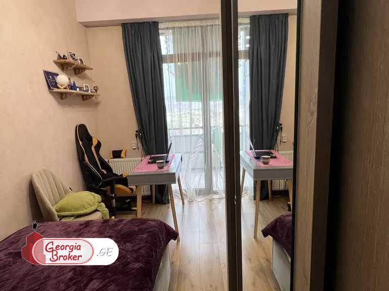 nearly repaired 3-room apartment for sale