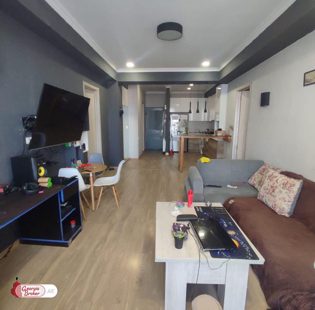 nearly repaired 3-room apartment for sale