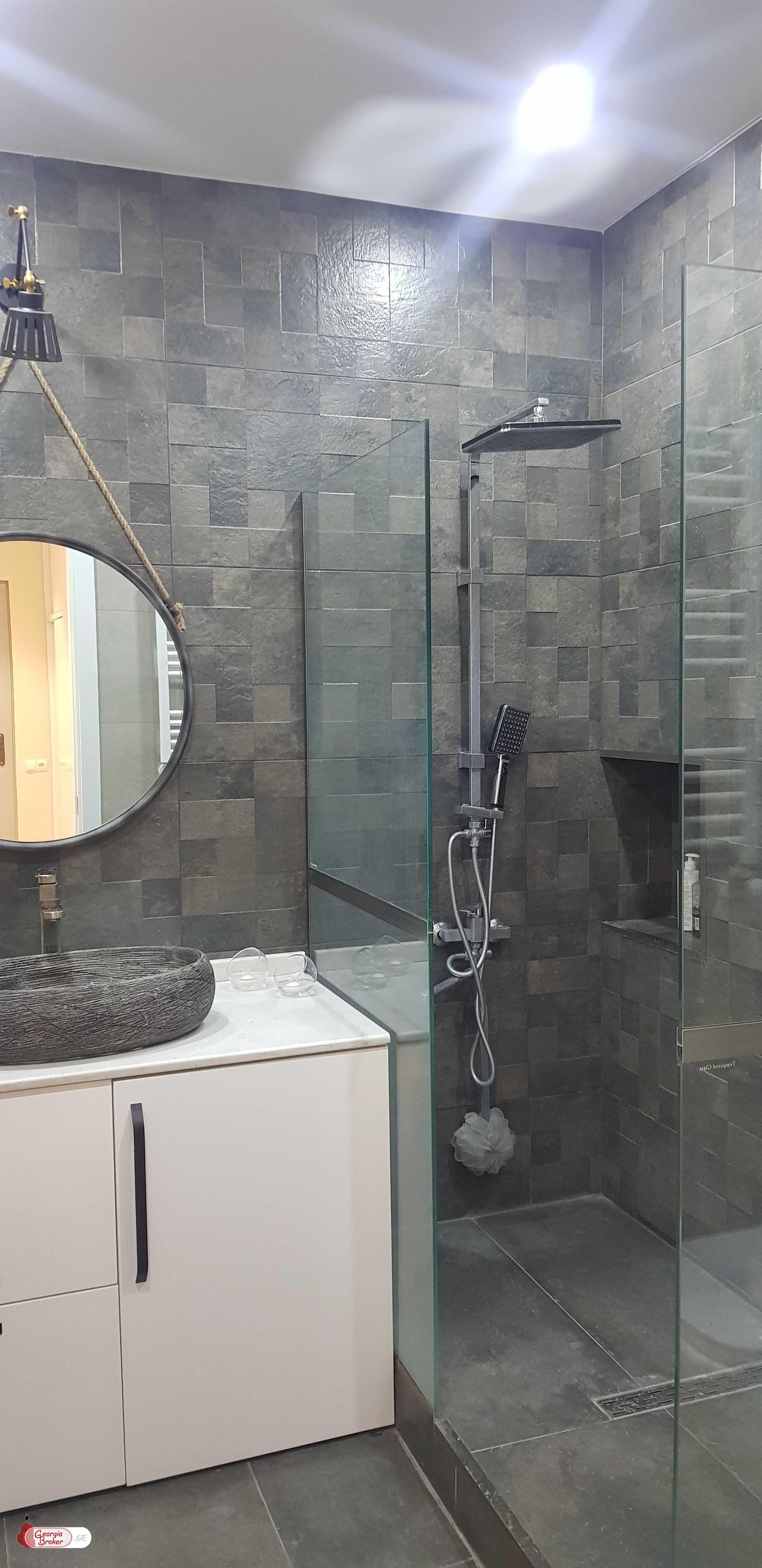 продается квартира с новым ремонтом 2-комнаты