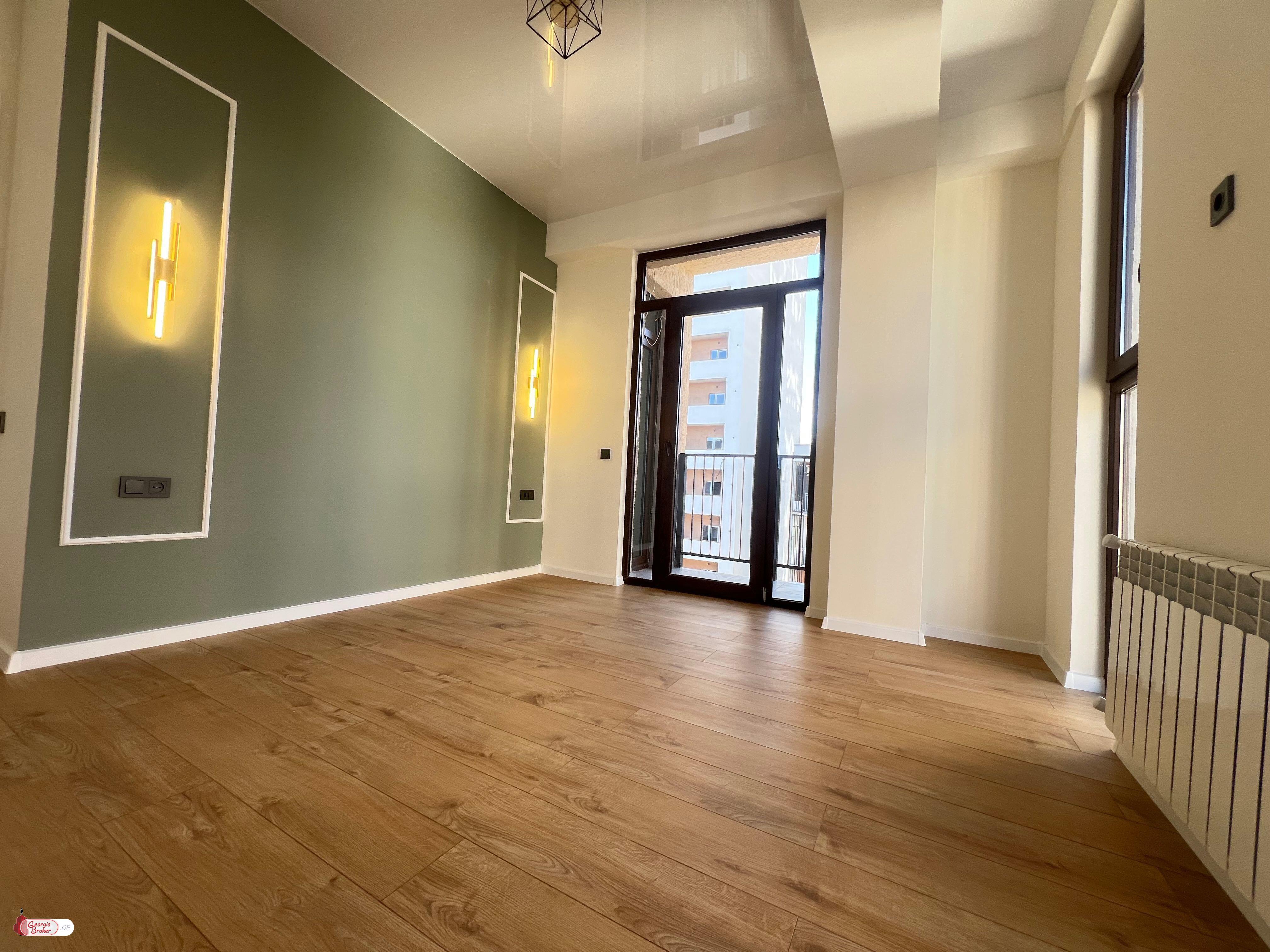 იყიდება ახალი გარემონტებული 4 ოთახიანი ბინა