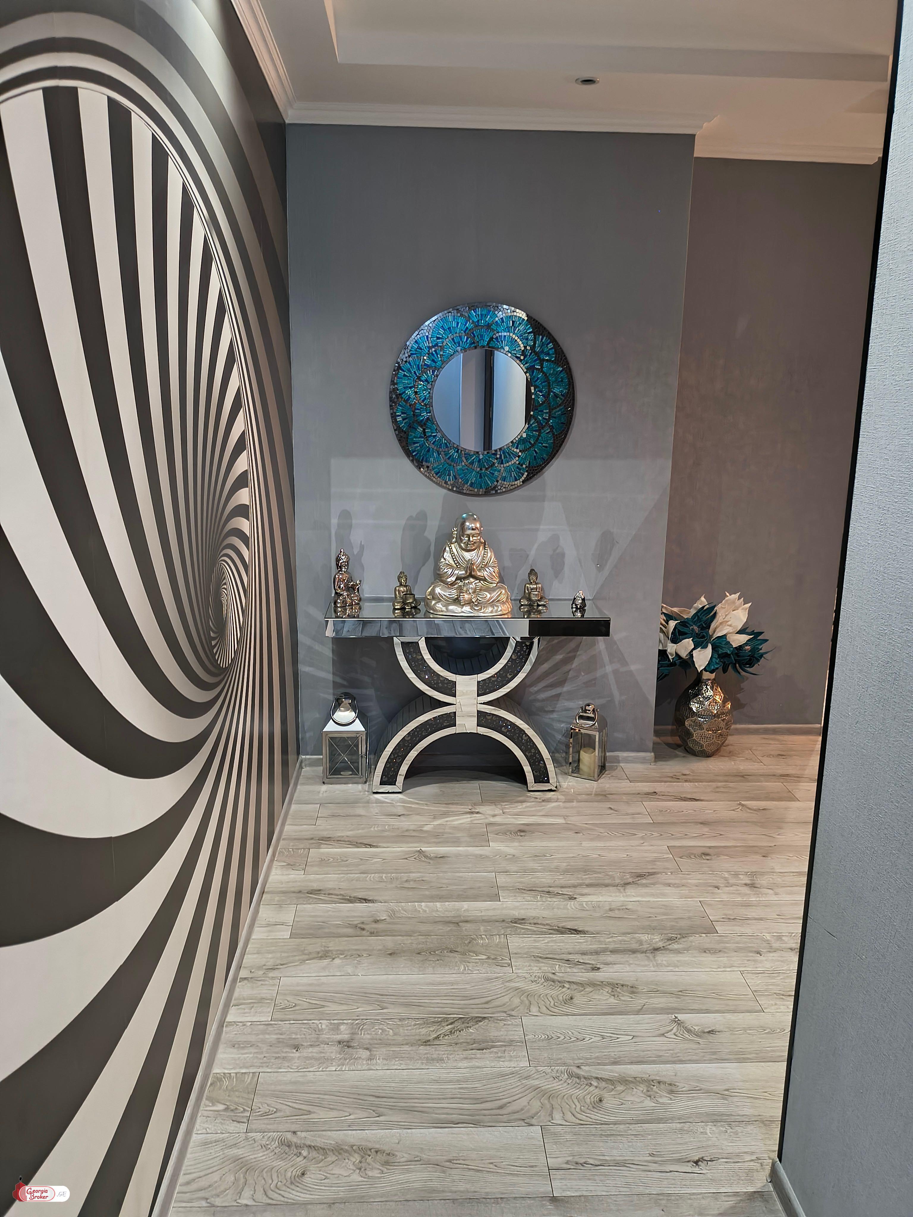 nearly repaired 2-room apartment for sale