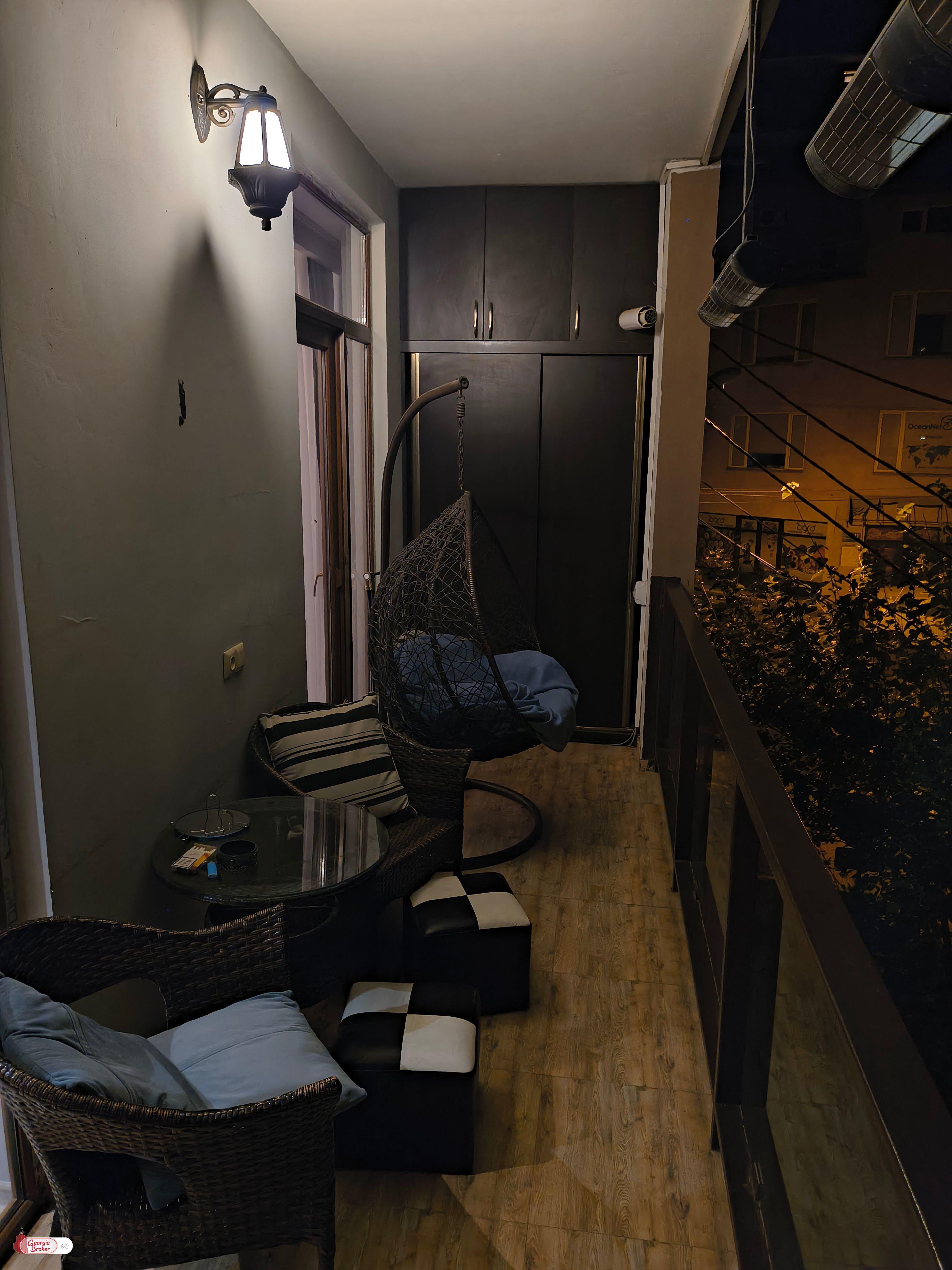 nearly repaired 2-room apartment for sale