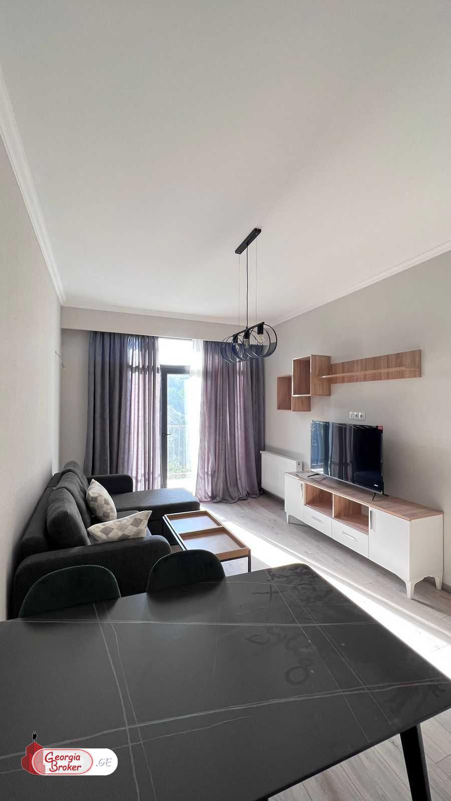 იყიდება ახალი გარემონტებული 3 ოთახიანი ბინა