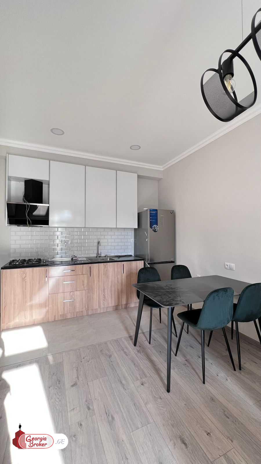 იყიდება ახალი გარემონტებული 3 ოთახიანი ბინა