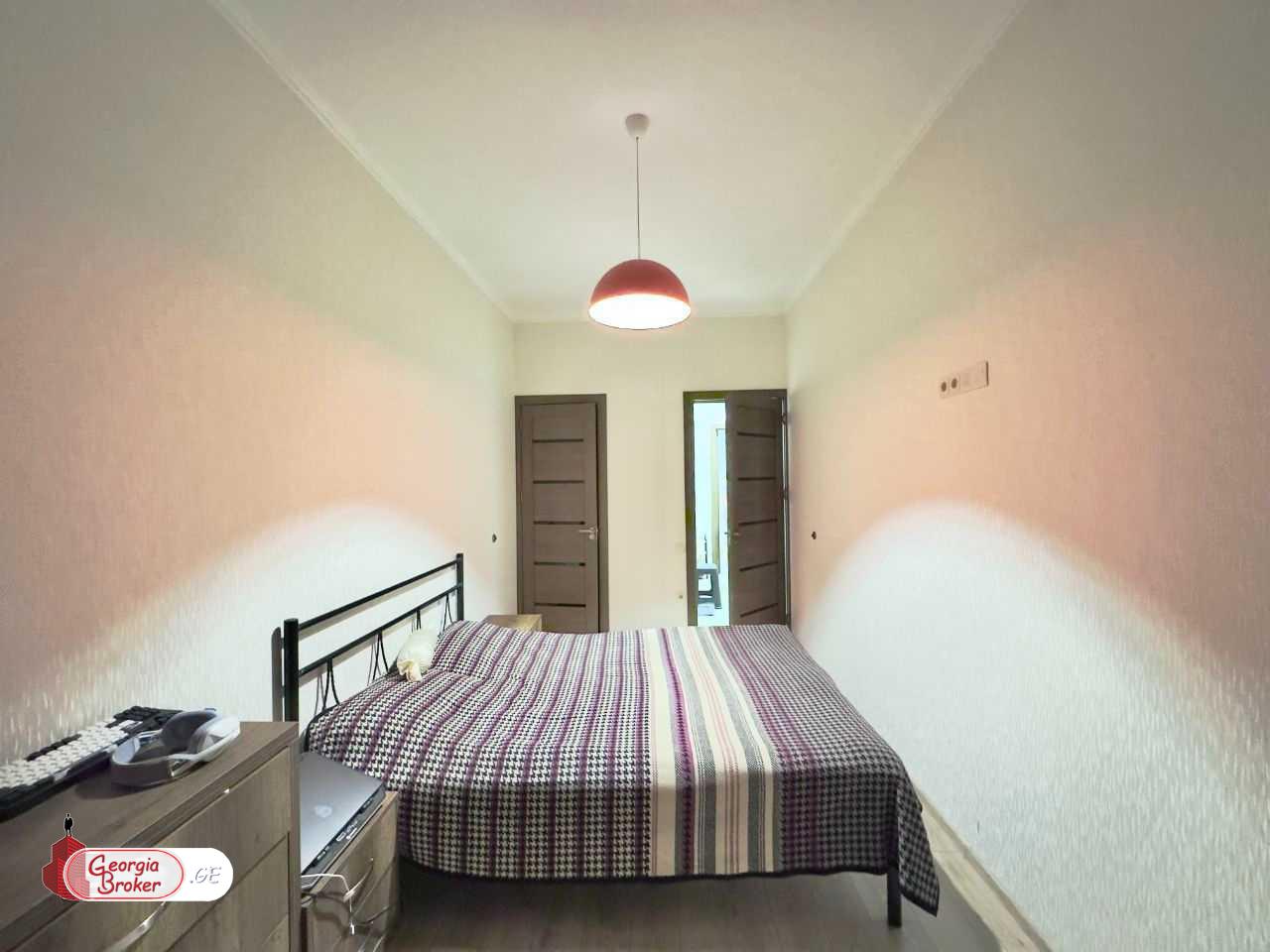 იყიდება ახალი გარემონტებული 3 ოთახიანი ბინა