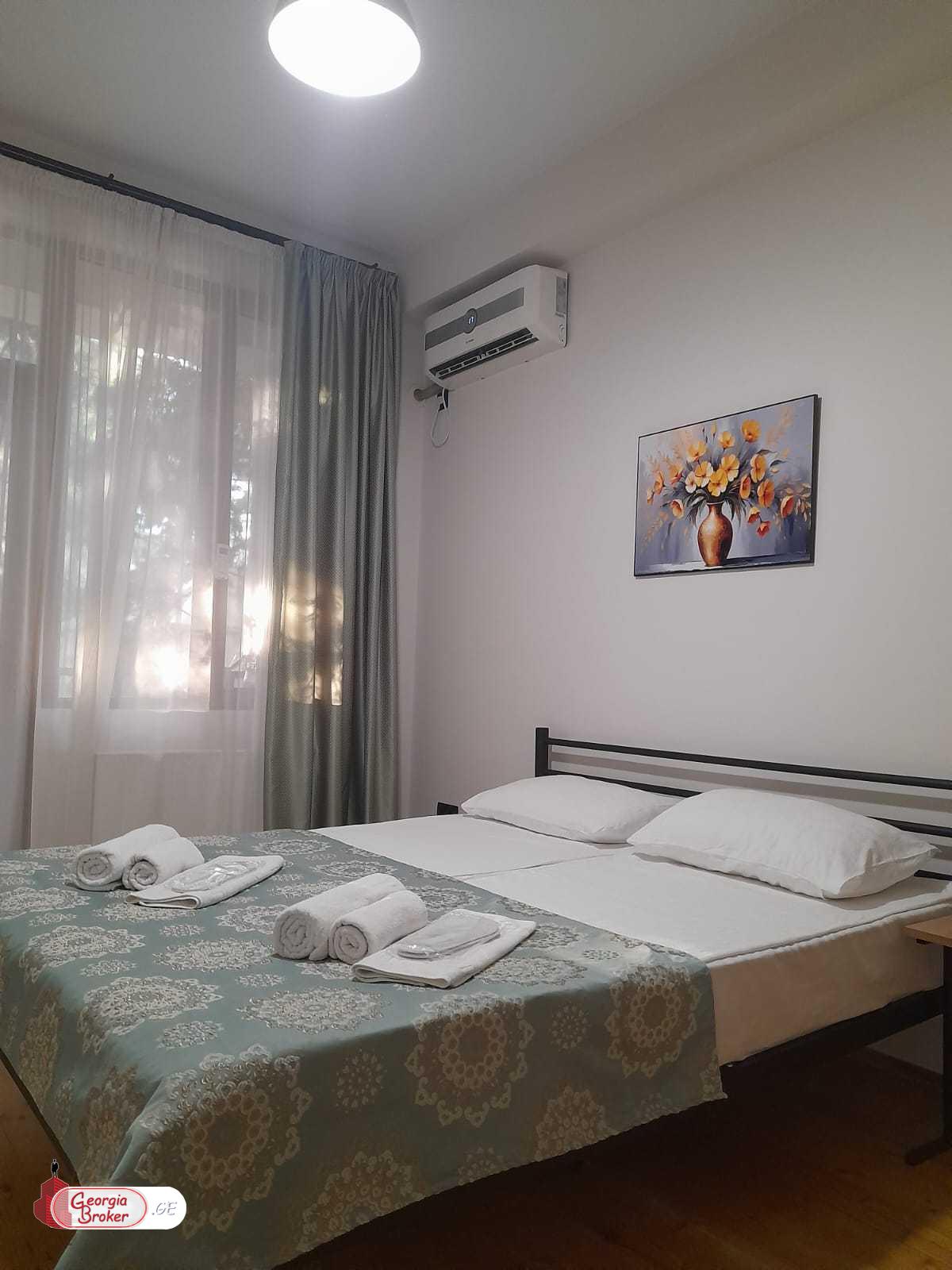 продается квартира с новым ремонтом 3-комнаты