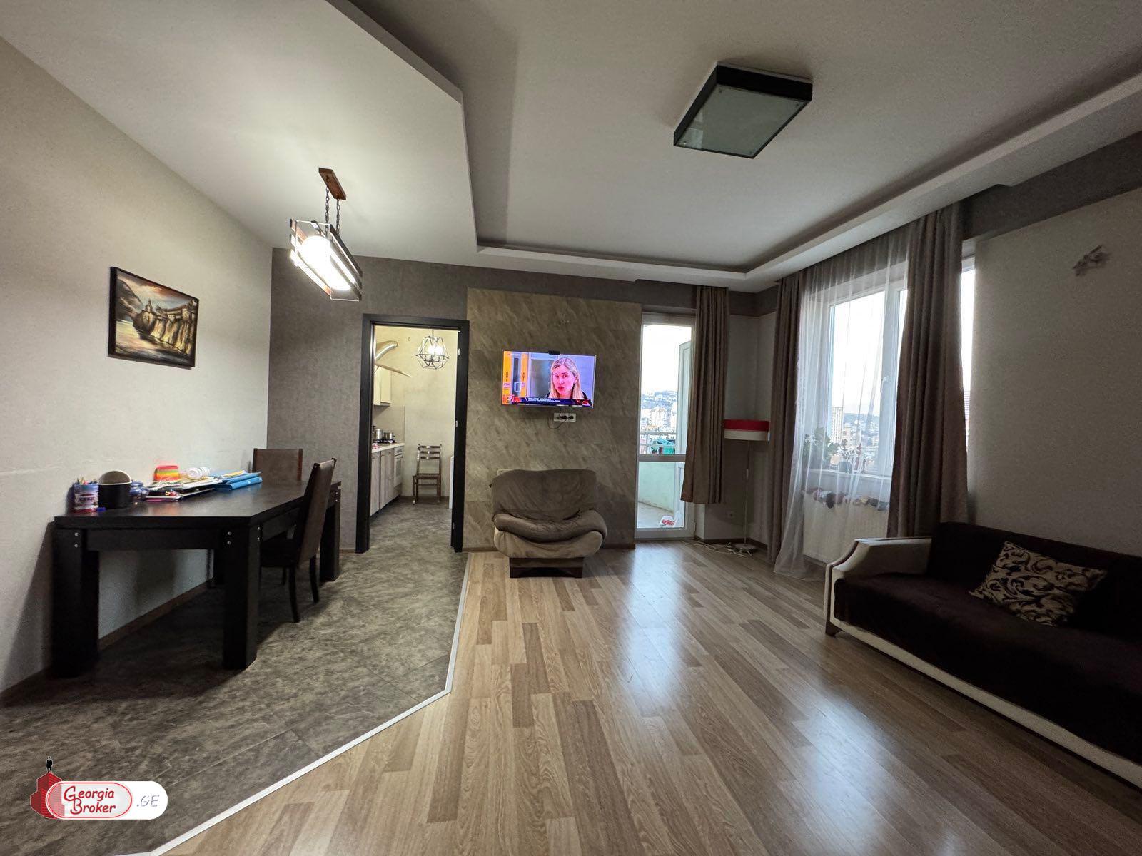 nearly repaired 3-room apartment for sale