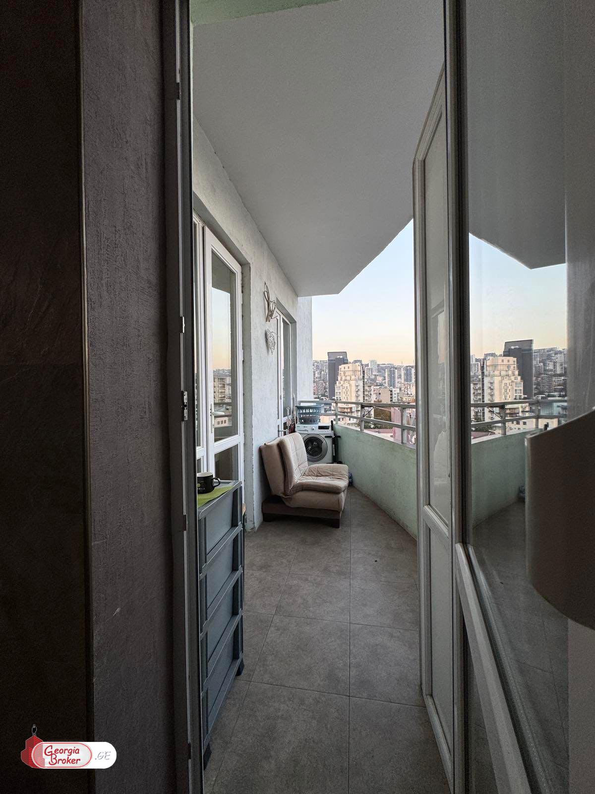 nearly repaired 3-room apartment for sale